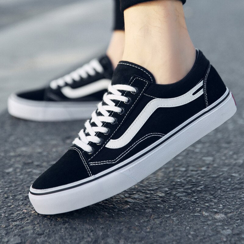 Spring Autumn Brand Men Casual Shoes Canvas Shoes Breathable Lace-up Oxfords Fashion Sneakers Men Low Cut Non-slip Best Seller