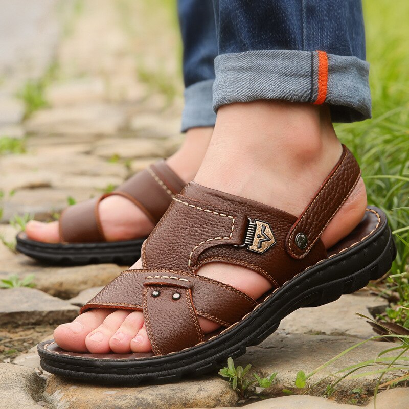 2019 Summer Big Size Men's Sandals British Fashion Genuine Leather Beach Shoes Mens Casual Massage Non-Slip Large Slippers Flats